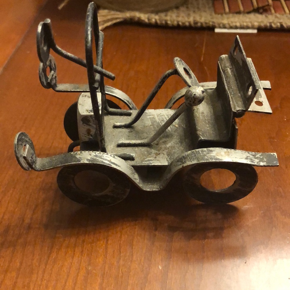 Vintage Napcoware metal jeep car aging Kong